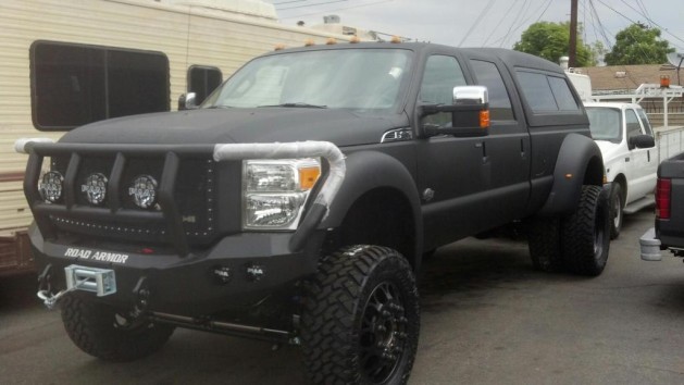 Jacked-up ford f-450 xlt