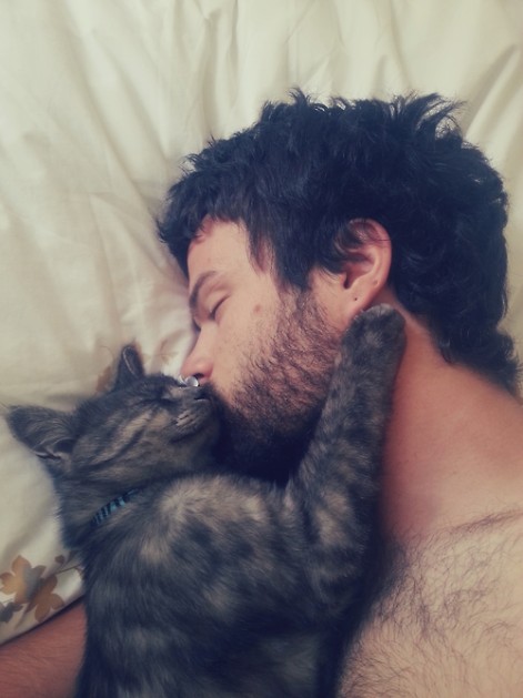 guy with kitten