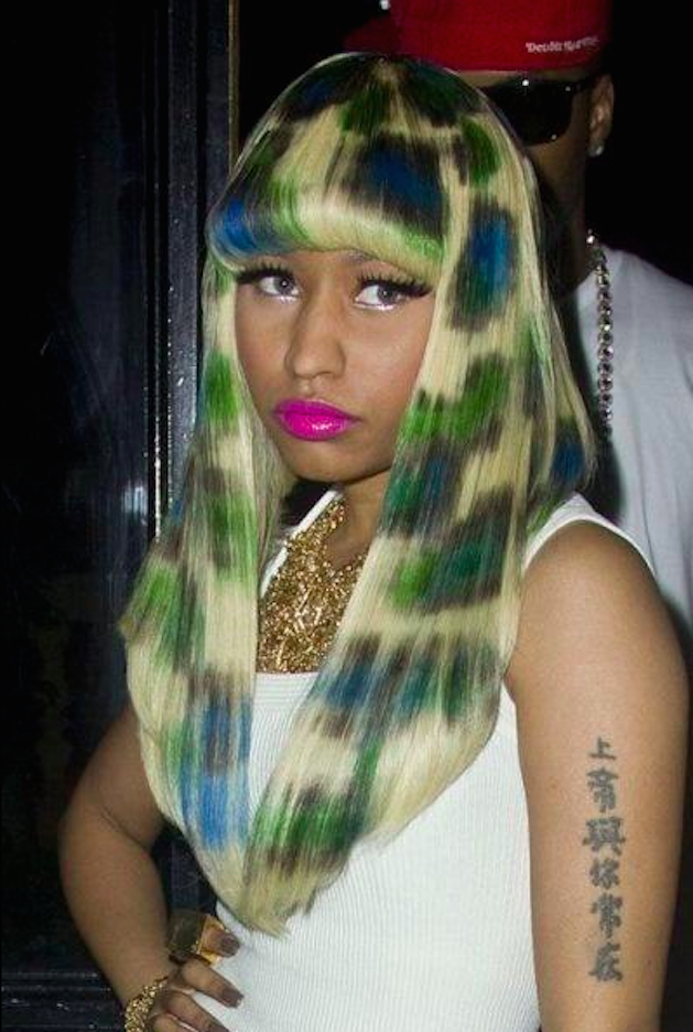 Nicki Minaj with bad green and blue hair