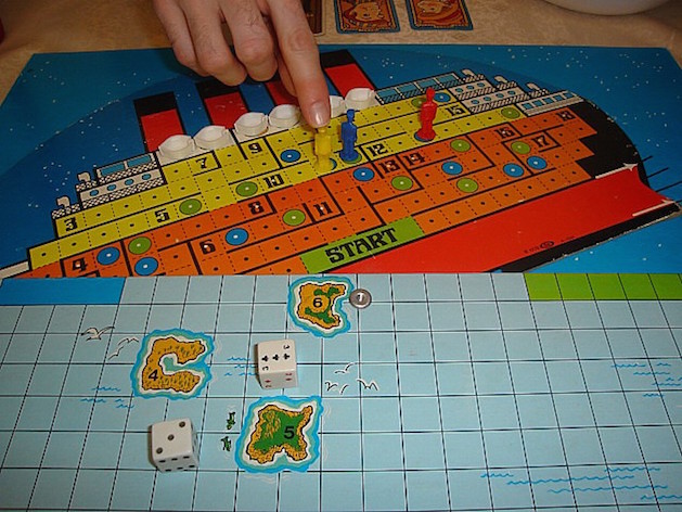 The Sinking of the Titanic board game