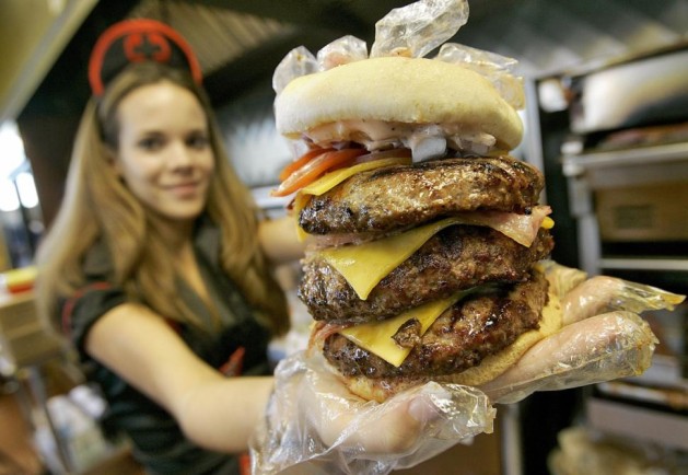 http://www.nydailynews.com/news/national/heart-attack-grill-pitchman-dies-heart-attack-article-1.1261955