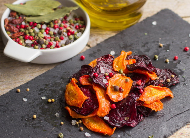 Carrots and beets chips