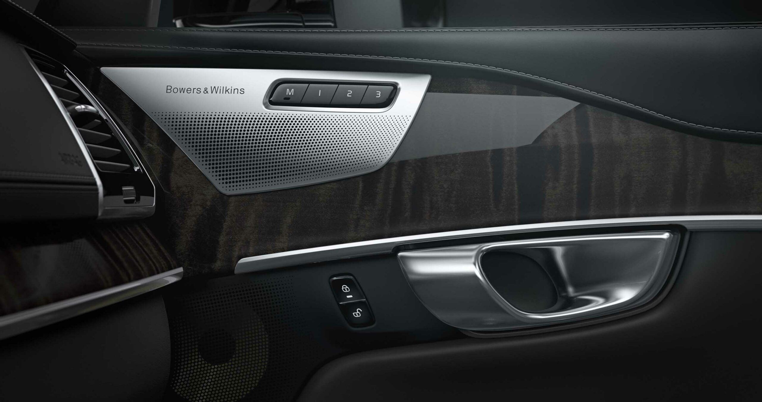 volve xc-90 bowers & wilkins sound system