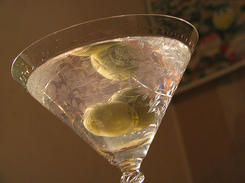 dirty gin martini